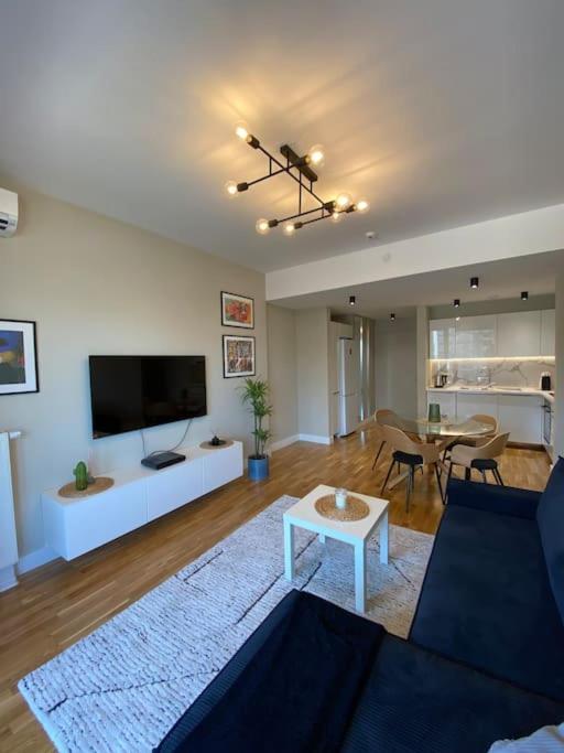 Diamond Of Skopje - Limak, New, Cozy, Modern Central Flat Exterior photo